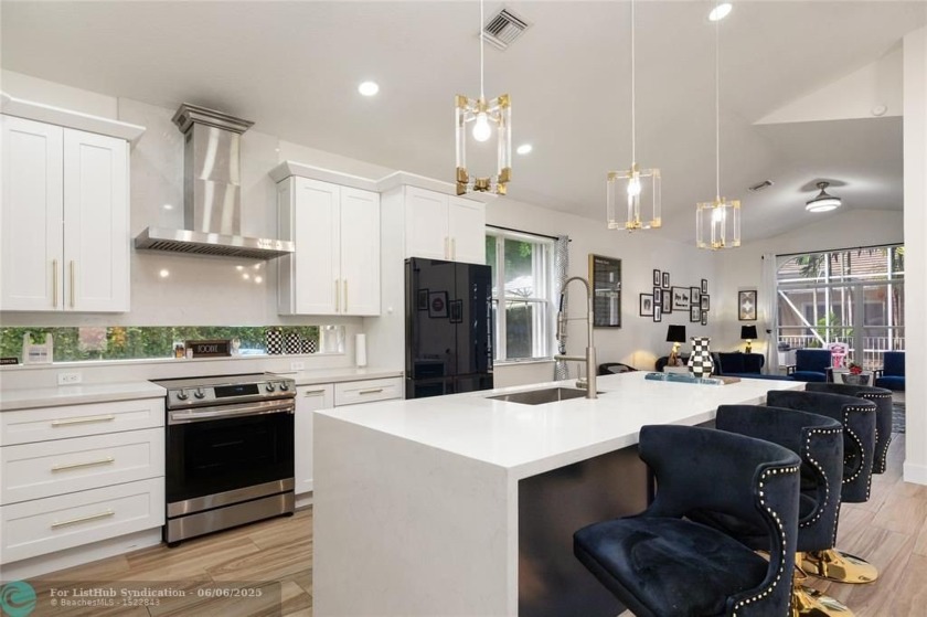 Beautifully updated home on an oversized 14,000 sq. ft. corner - Beach Home for sale in Coral Springs, Florida on Beachhouse.com