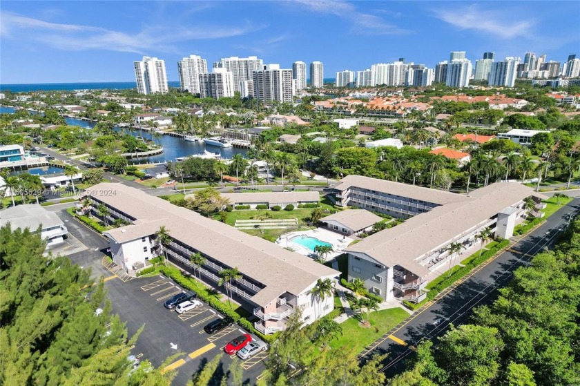 Deal alert! An absolute best value: one-bedroom condo in the - Beach Condo for sale in Hallandale Beach, Florida on Beachhouse.com