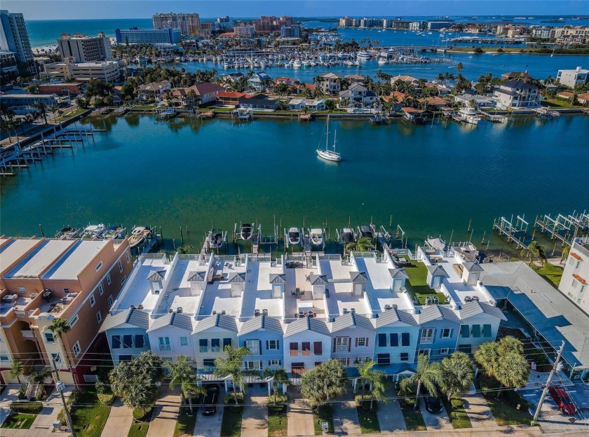 JUST REDUCED ... Seller is motivated and will consider all - Beach Townhome/Townhouse for sale in Clearwater, Florida on Beachhouse.com