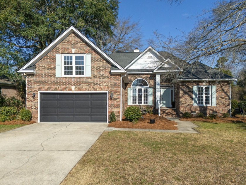 Welcome to this beautiful 4-bedroom, 2.5-bathroom home, nestled - Beach Home for sale in Mount Pleasant, South Carolina on Beachhouse.com