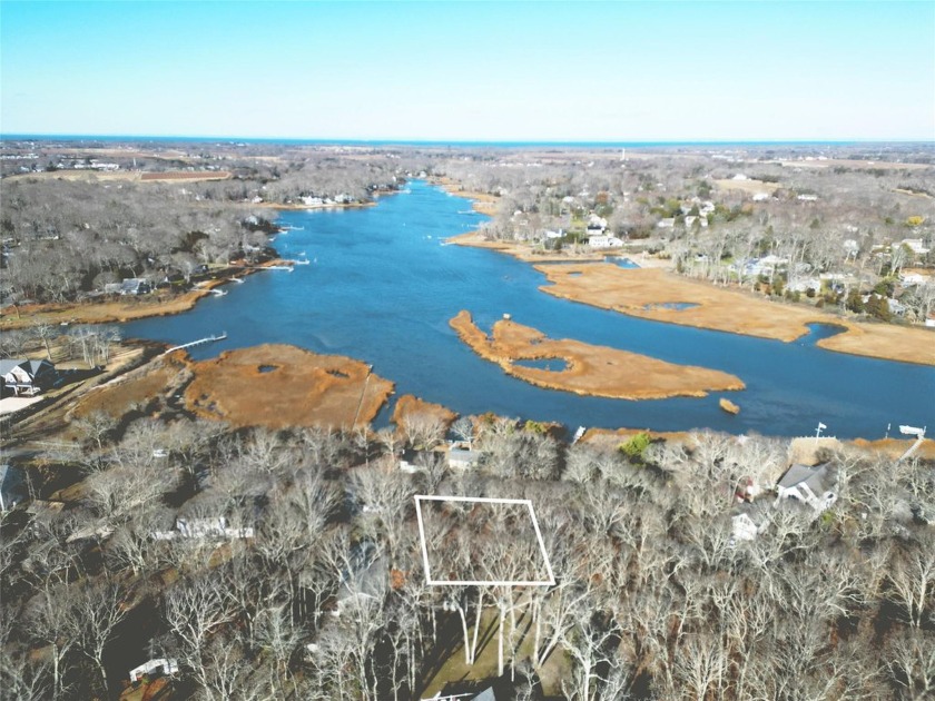 Located in the highly desirable Fleets Neck Community in - Beach Lot for sale in Southold, New York on Beachhouse.com