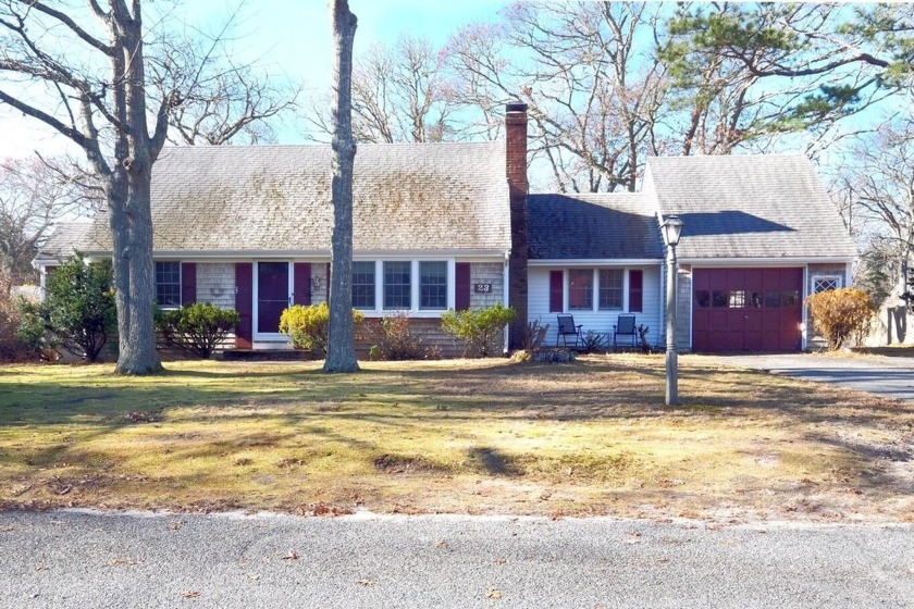 This South Yarmouth 4-bedroom, 3-bath home offers a prime - Beach Home for sale in South Yarmouth, Massachusetts on Beachhouse.com