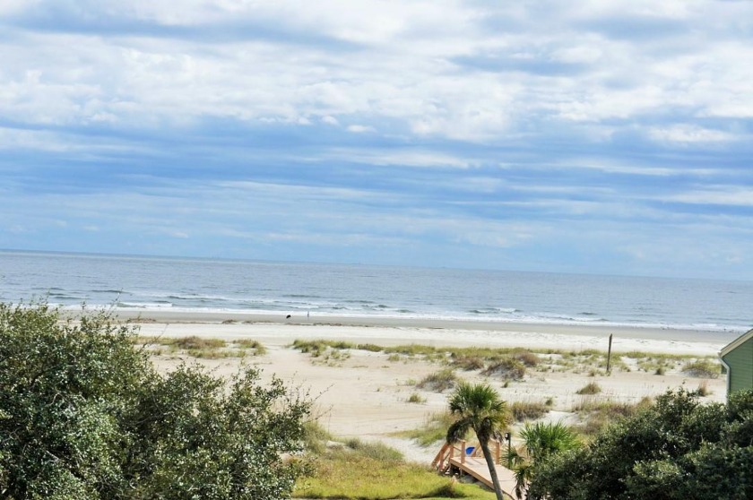 Own 4 weeks a year (1 week each season) in this amazing - Beach Condo for sale in Isle of Palms, South Carolina on Beachhouse.com