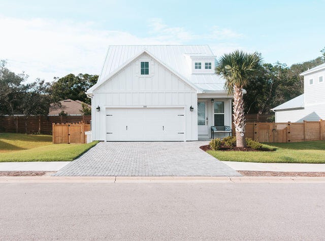 This spectacular home is move-in ready with a spacious kitchen - Beach Home for sale in Santa Rosa Beach, Florida on Beachhouse.com