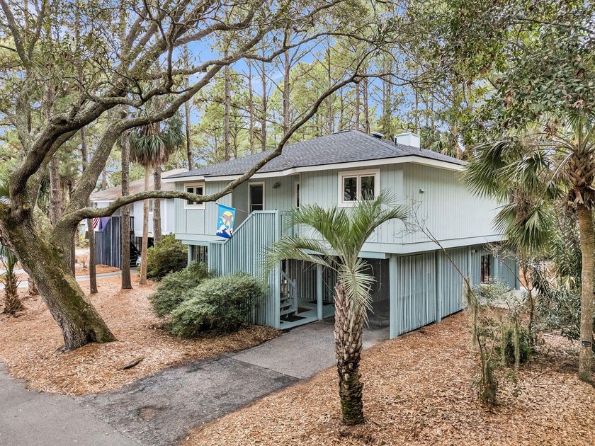 Best Value in Wild Dunes. Offered fully furnished, this lovingly - Beach Home for sale in Isle of Palms, South Carolina on Beachhouse.com