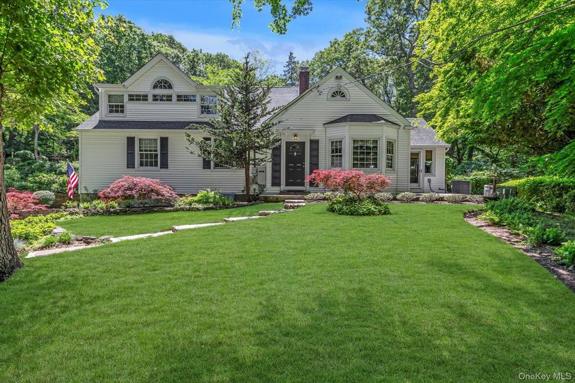 An extraordinary, elegant home in the most beautiful natural - Beach Home for sale in Northport, New York on Beachhouse.com