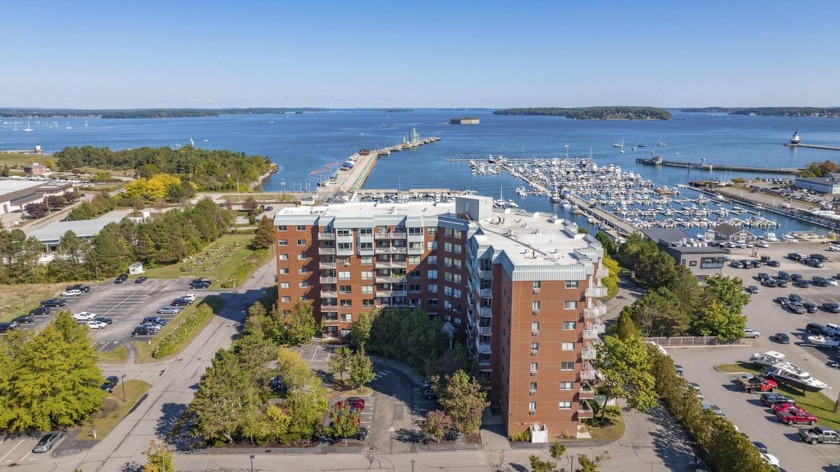 Located in Breakwater Association along the shores of Casco Bay - Beach Condo for sale in South Portland, Maine on Beachhouse.com