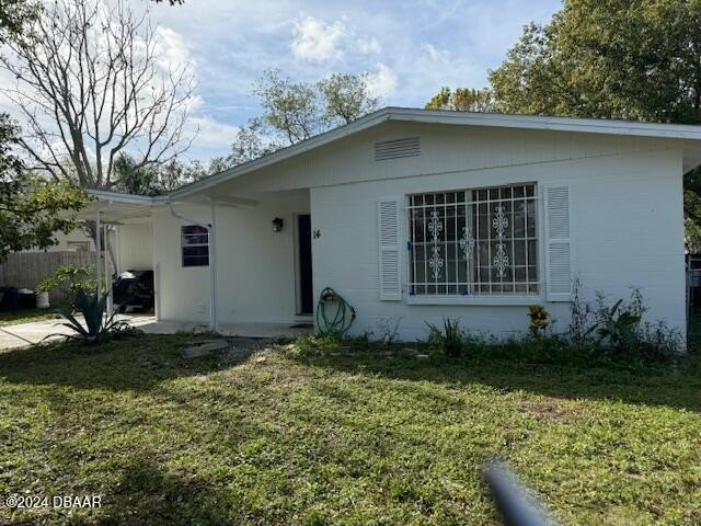 Affordable home.  3 bdrm, 2 bath, carport,  fenced backyard - Beach Home for sale in Daytona Beach, Florida on Beachhouse.com