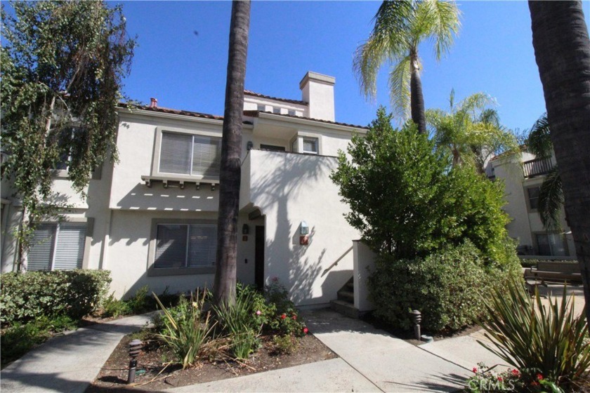 GREAT 3 BEDROOM 2 BATH HOME WITH A 2 CAR DETACHED GARAGE, THAT - Beach Condo for sale in Rancho Santa Margarita, California on Beachhouse.com