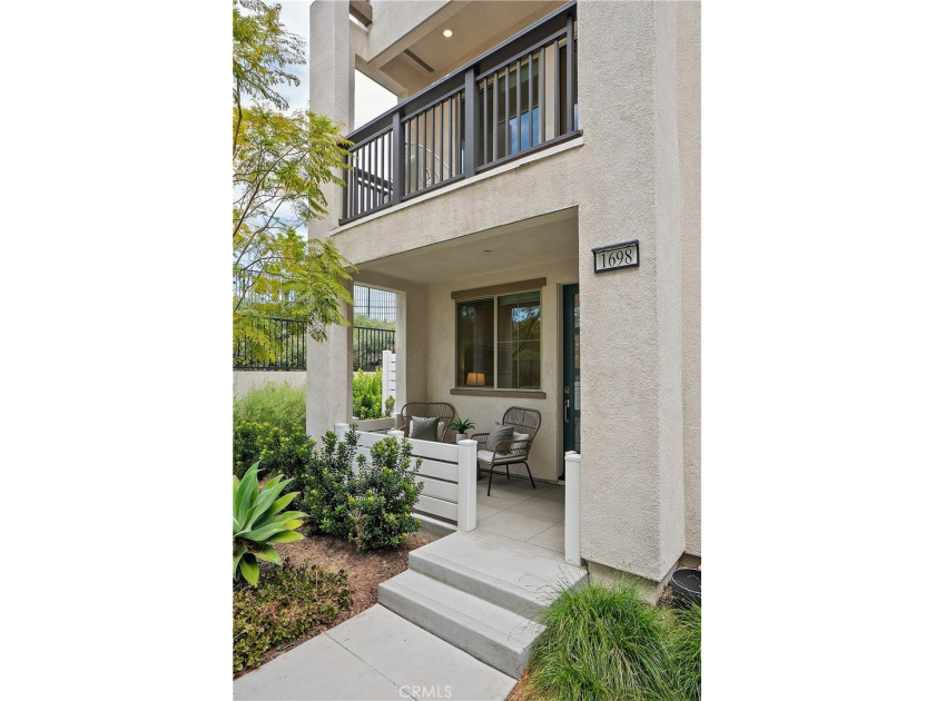 RARE DETACHED END UNIT | RANCHO PALOS VERDES VIEWS | LUXURY - Beach Home for sale in San Pedro, California on Beachhouse.com