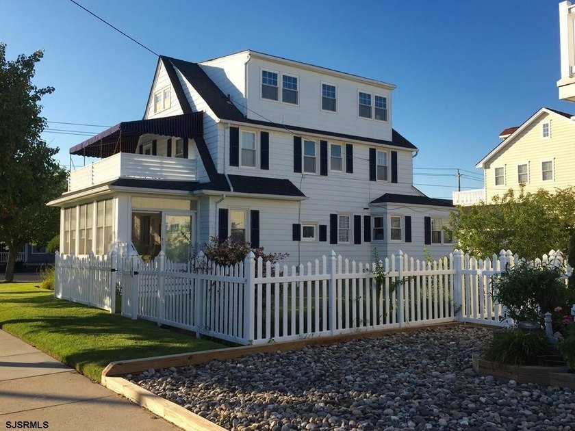 Welcome to this beautifully maintained 5-bedroom, 2.5-bath beach - Beach Home for sale in Ocean City, New Jersey on Beachhouse.com