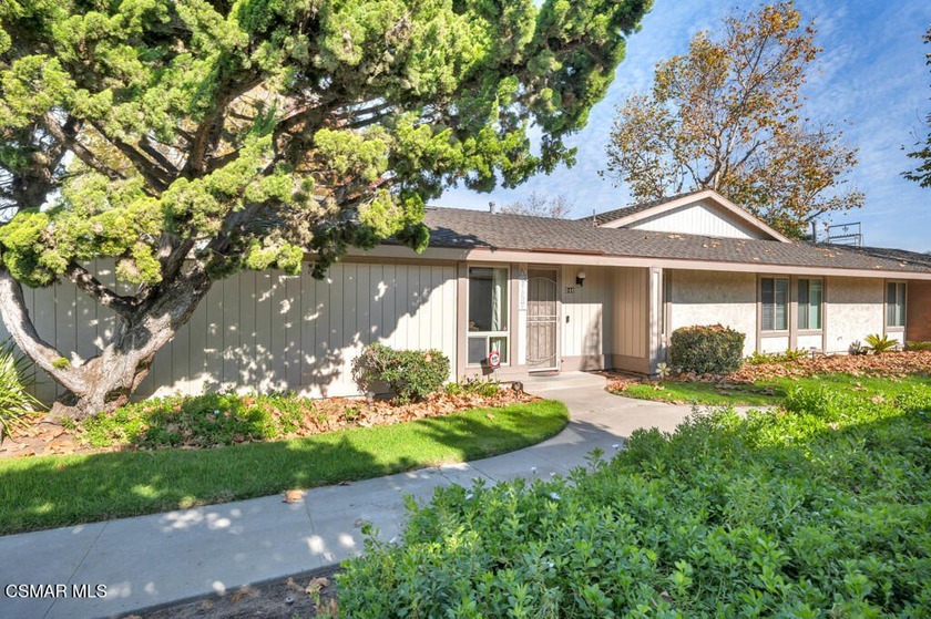 This SINGLE story 2-bedroom condo sits in a quaint, interior - Beach Condo for sale in Oxnard, California on Beachhouse.com