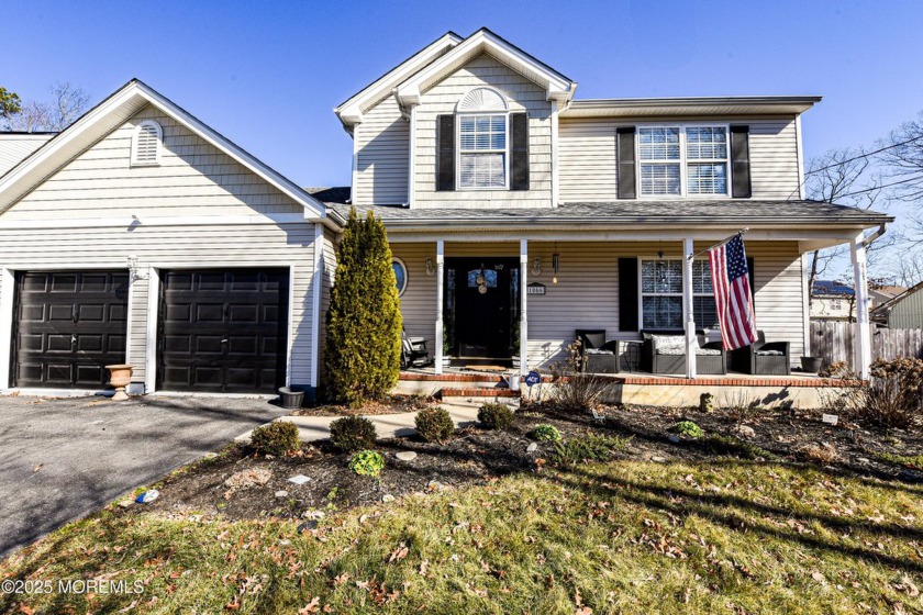 Custom Colonial located in desirable Manahawkin featuring 3 - Beach Home for sale in Manahawkin, New Jersey on Beachhouse.com