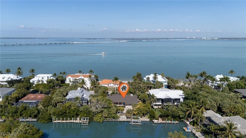 Premier opportunity offered on Lighthouse Way, one of Sanibel's - Beach Home for sale in Sanibel, Florida on Beachhouse.com