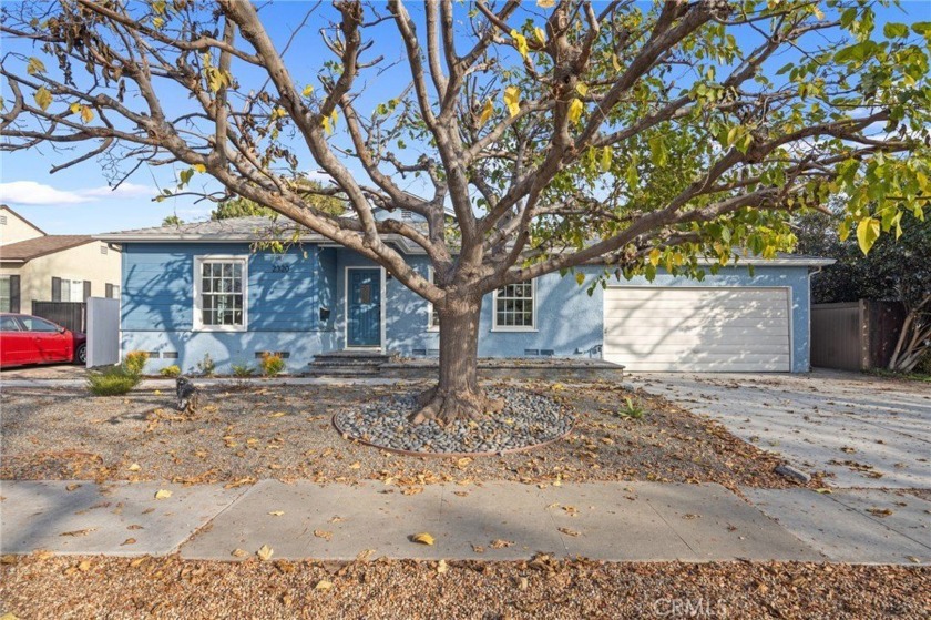 Charming highly updated 3 bedroom 2 bath home located in the - Beach Home for sale in Long Beach, California on Beachhouse.com