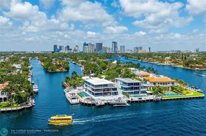 This ultra-luxurious waterfront Point Lot estate, in Fort - Beach Home for sale in Fort Lauderdale, Florida on Beachhouse.com
