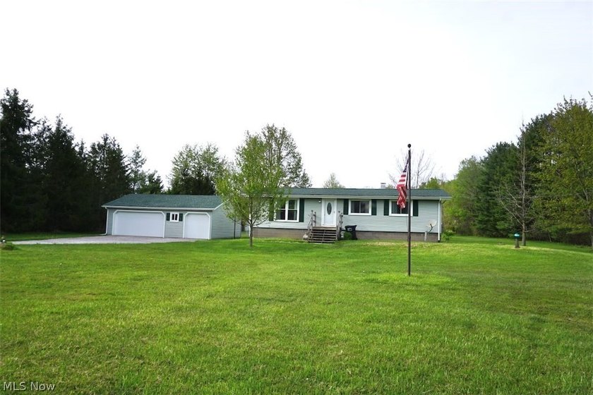 Welcome to your private slice of country paradise! This - Beach Home for sale in Geneva, Ohio on Beachhouse.com