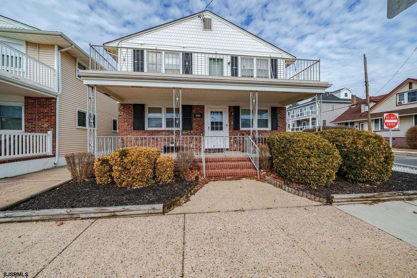 What a phenomenal opportunity for investors and users.  Rare - Beach Townhome/Townhouse for sale in Ventnor, New Jersey on Beachhouse.com