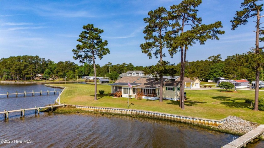Welcome to 225 Tempe Gut Road in Bayboro, North Carolina--a - Beach Home for sale in Bayboro, North Carolina on Beachhouse.com