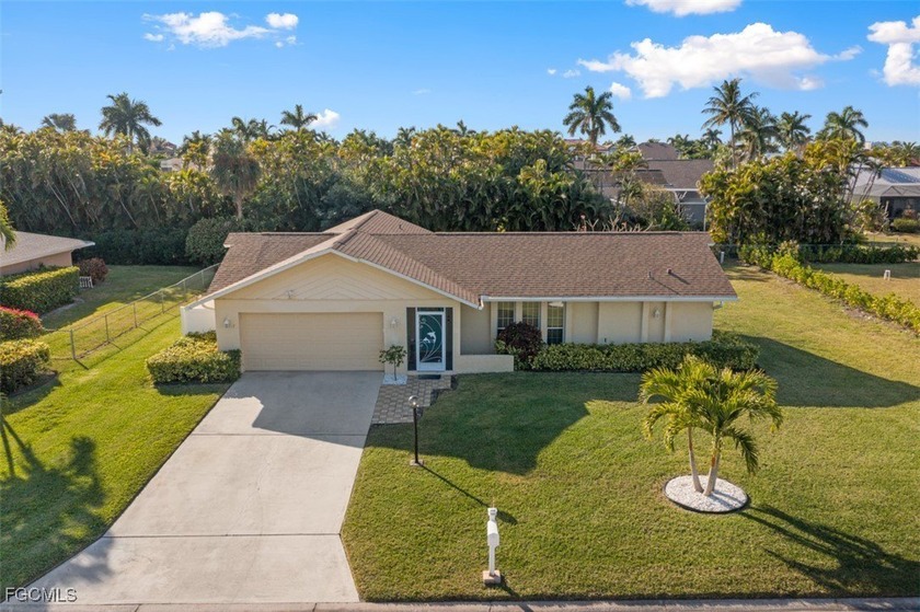 Buyer's financing fell through Welcome to this beautifully - Beach Home for sale in Fort Myers, Florida on Beachhouse.com