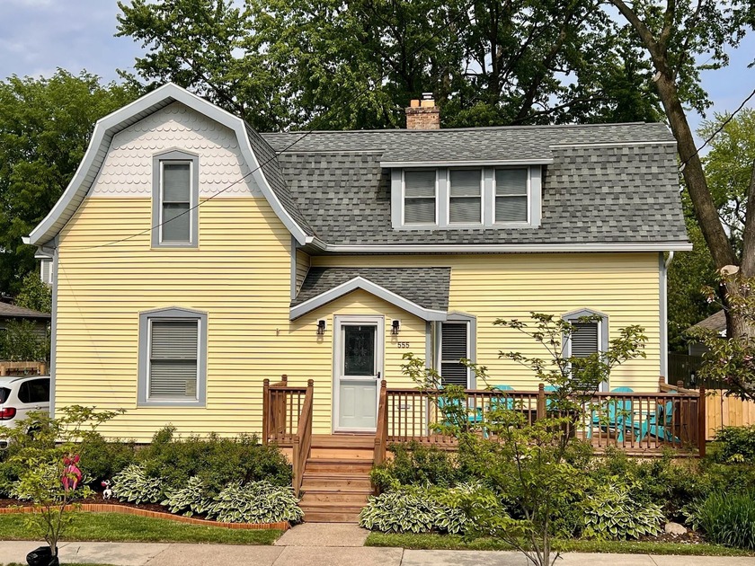 Grand Ole Beach House! Located in the South Beach area of South - Beach Home for sale in South Haven, Michigan on Beachhouse.com