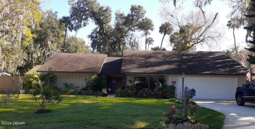 This beautifully updated 4-bedroom 3 bath swimming pool home in - Beach Home for sale in Port Orange, Florida on Beachhouse.com