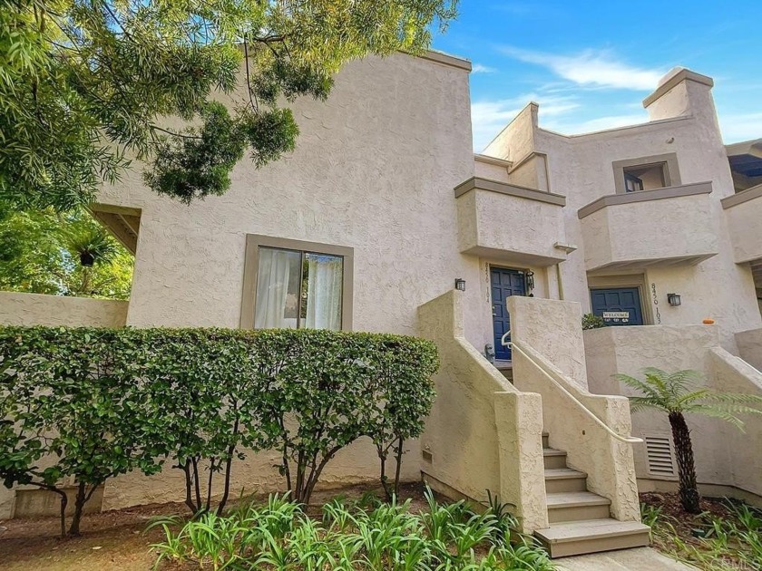 Welcome to this charming corner lot townhome in the desirable - Beach Townhome/Townhouse for sale in La Jolla, California on Beachhouse.com