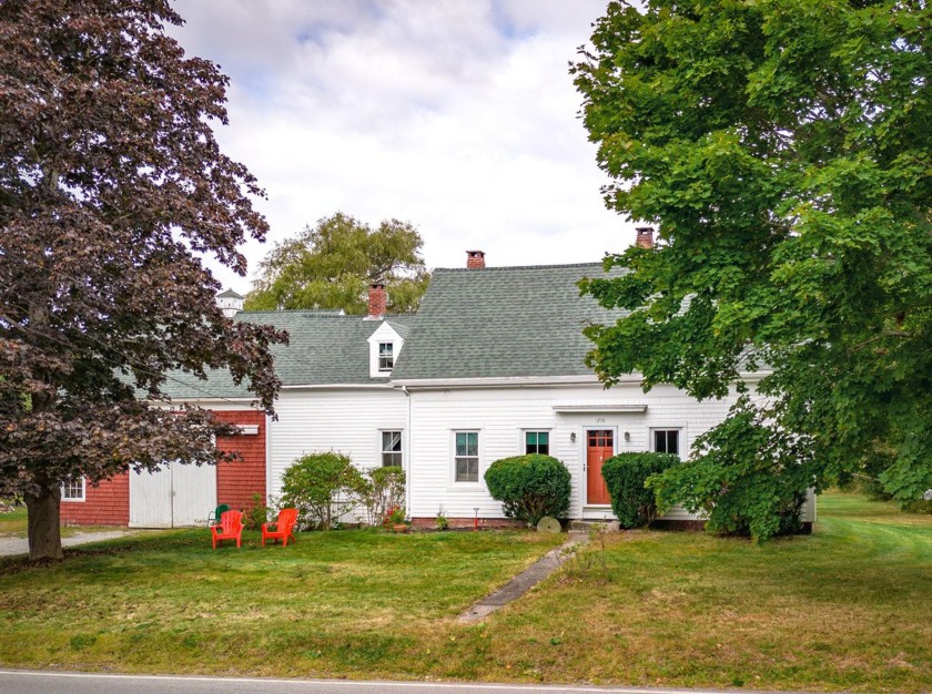 Welcome to a timeless gem in the heart of the village of Round - Beach Home for sale in Bristol, Maine on Beachhouse.com