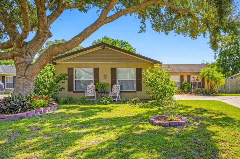 HONEY STOP THE CAR! What great curb appeal!  This picture - Beach Home for sale in Dunedin, Florida on Beachhouse.com