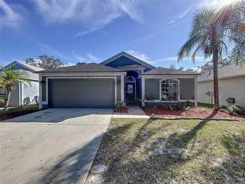 Welcome home!! Located in the desirable community of Apollo - Beach Home for sale in Apollo Beach, Florida on Beachhouse.com