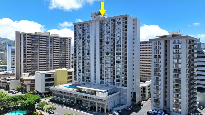 This high floor unit enjoys sweeping mountain and city views - Beach Condo for sale in Honolulu, Hawaii on Beachhouse.com