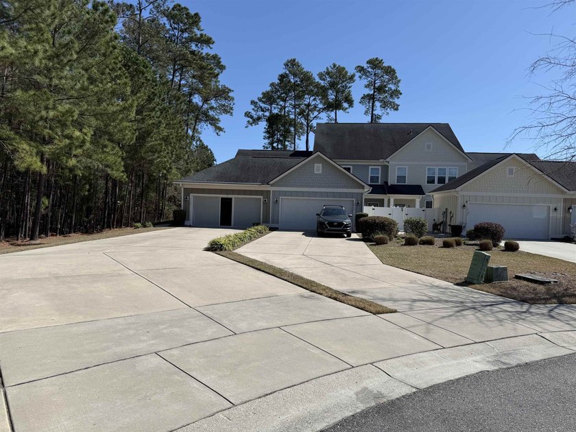 Stunning end-unit townhome premium lot, nestled in a peaceful - Beach Townhome/Townhouse for sale in Myrtle Beach, South Carolina on Beachhouse.com