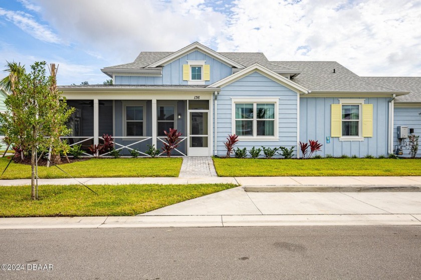 Gorgeous Dreamsicle cottage in vibrant & lively Latitude - Beach Home for sale in Daytona Beach, Florida on Beachhouse.com