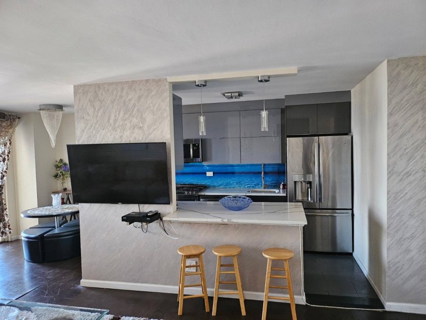 Extremely bright 2-bedroom, 1-bath apartment on the 16th floor - Beach Condo for sale in Brooklyn, New York on Beachhouse.com