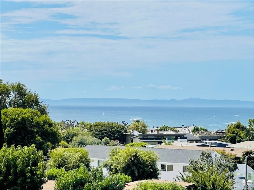 Opportunity knocks with this large ocean view lot just under 10 - Beach Lot for sale in Corona Del Mar, California on Beachhouse.com