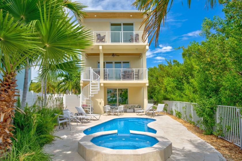 Enjoy 'Endless Summer' at this 5 bedroom, 5.5 bathroom 2019 - Beach Home for sale in Marathon, Florida on Beachhouse.com
