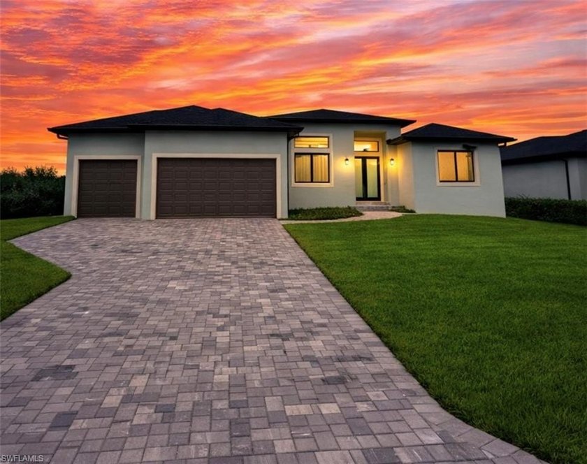 Escape the cold. Upgrade your lifestyle. Live the Florida dream - Beach Home for sale in Port Charlotte, Florida on Beachhouse.com