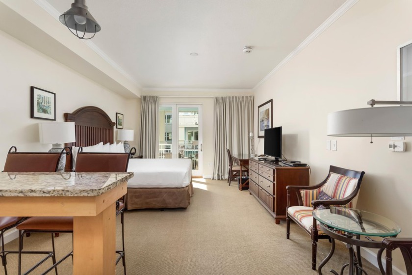 This beautiful studio in the Residences is ready for you to - Beach Home for sale in Isle of Palms, South Carolina on Beachhouse.com