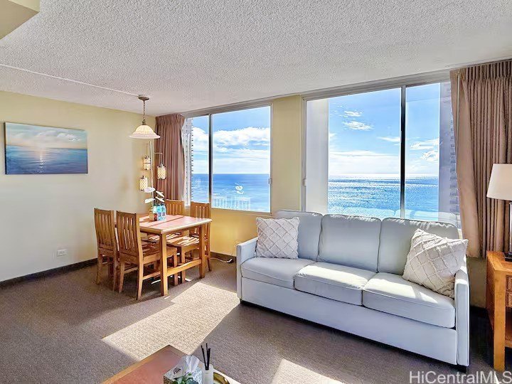 Preferred *03* Corner 1-Bedroom Unit with Stunning Ocean Views - Beach Condo for sale in Honolulu, Hawaii on Beachhouse.com