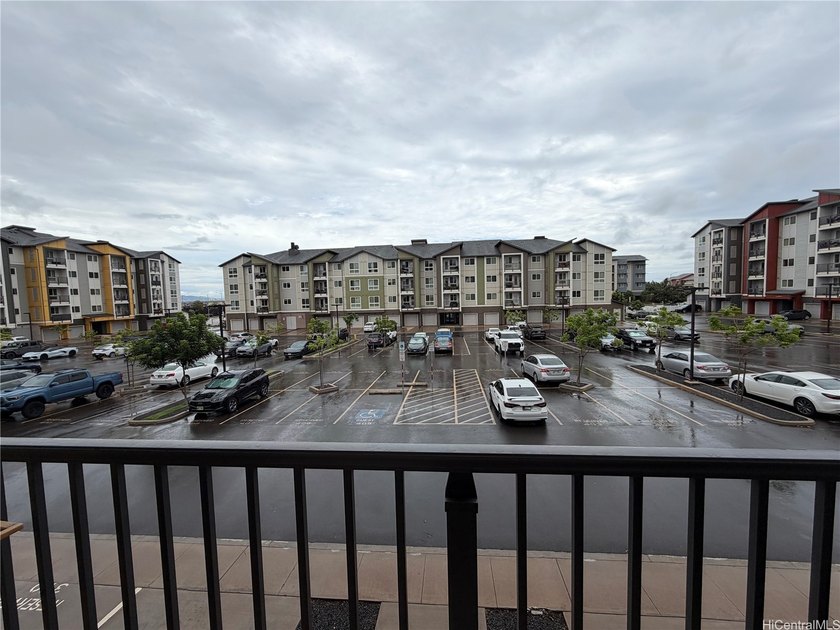 This well-kept 1-bedroom, 1-bath condo in Nahele offers a - Beach Condo for sale in Ewa Beach, Hawaii on Beachhouse.com