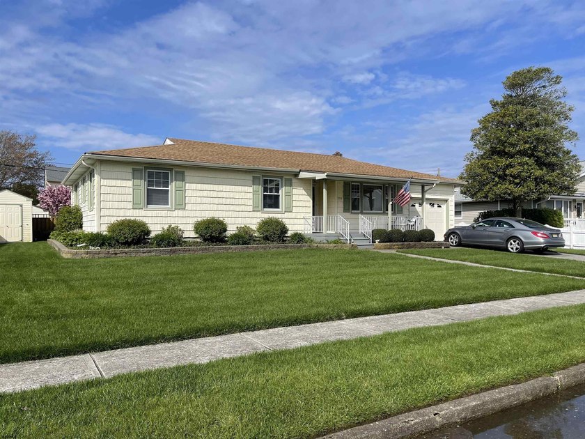 Coastal Living in Brigantine's Coveted A-ZONE  ! Welcome to 208 - Beach Home for sale in Brigantine, New Jersey on Beachhouse.com