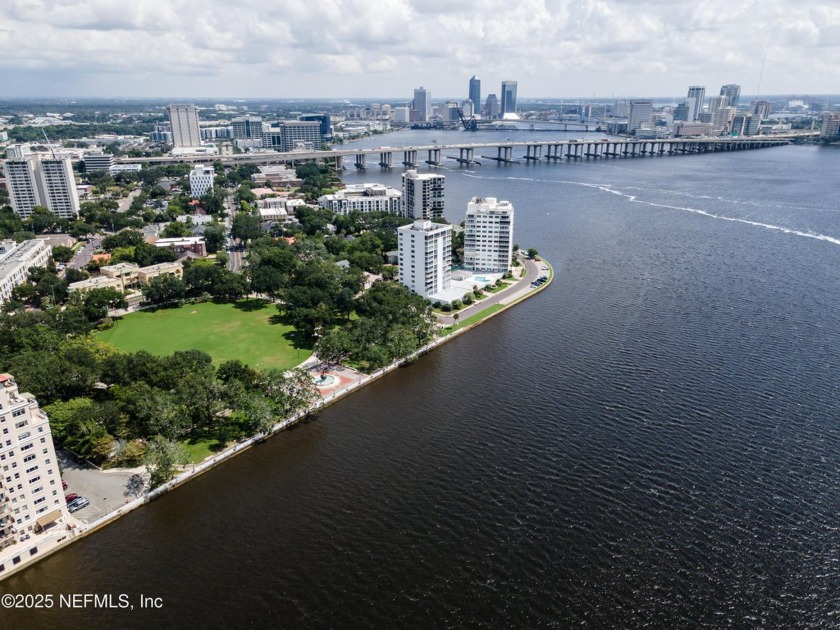 Luxury Waterfront living at its finest on the St. Johns River - Beach Condo for sale in Jacksonville, Florida on Beachhouse.com