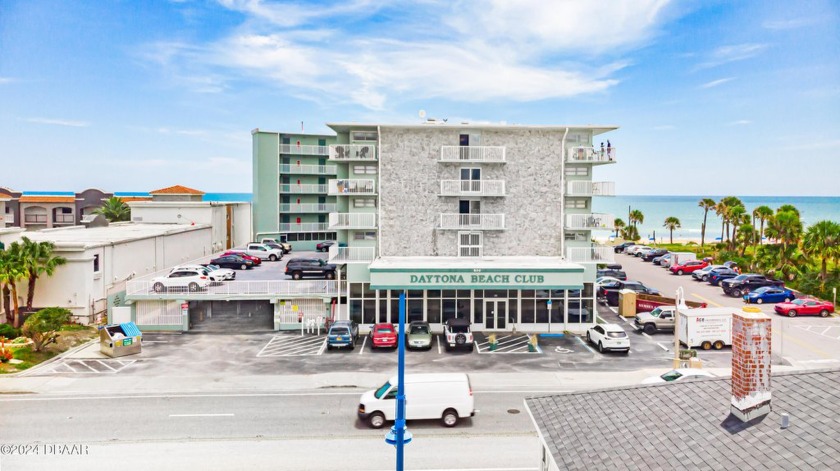 Enjoy the best of beach life in this open, bright 5th-floor - Beach Condo for sale in Daytona Beach, Florida on Beachhouse.com