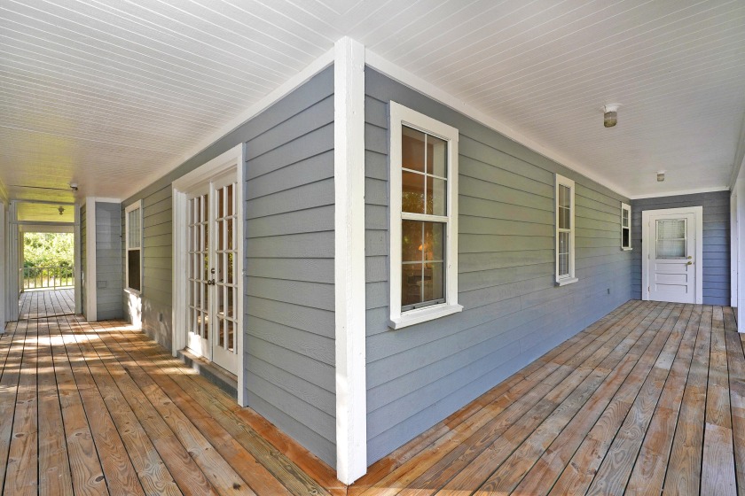Welcome to your dream country home! This beautifully renovated - Beach Home for sale in Grant, Florida on Beachhouse.com