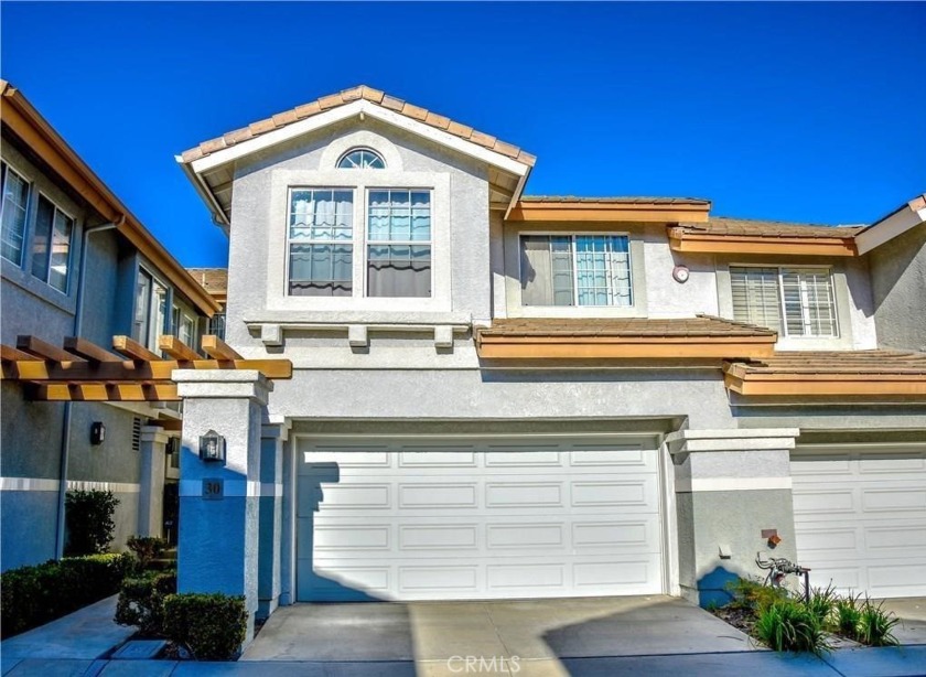 Beautifully upgraded townhome with highly desirable floorplan in - Beach Townhome/Townhouse for sale in Mission Viejo, California on Beachhouse.com