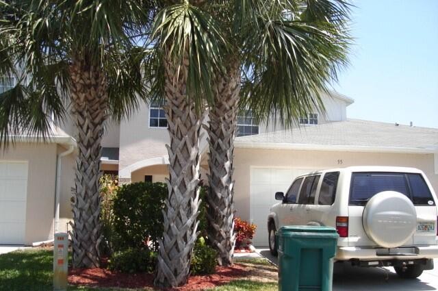 Just blocks from the beach! This 4 bedroom 2.5 bath townhome Is - Beach Townhome/Townhouse for sale in Satellite Beach, Florida on Beachhouse.com