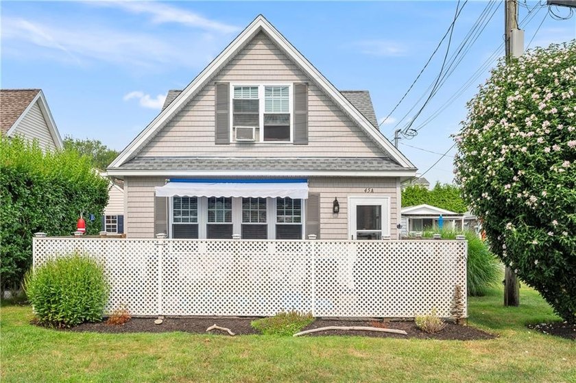ENJOY SUMMERS AT THE BEACH IN SOUTH COUNTY! Sound like a dream - Beach Home for sale in Narragansett, Rhode Island on Beachhouse.com