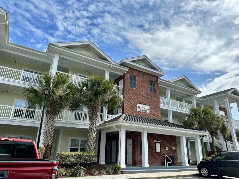 MOVE IN READY.  This beautifully furnished spacious first floor - Beach Condo for sale in Murrells Inlet, South Carolina on Beachhouse.com