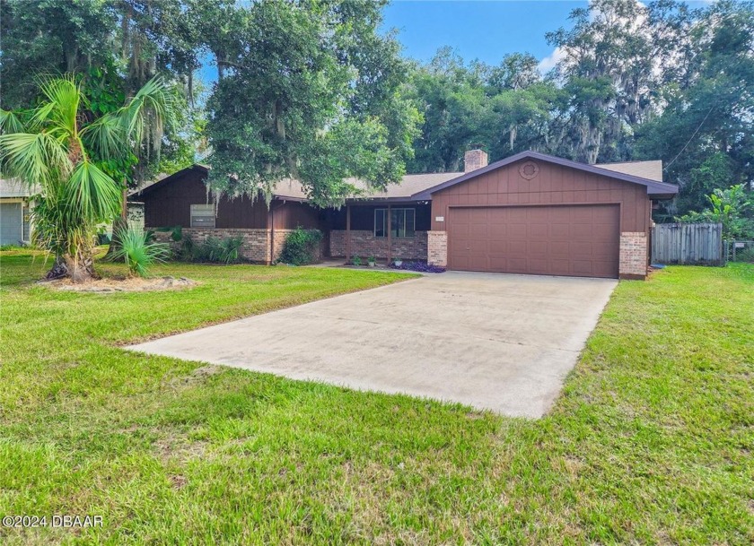 Motivated Seller! Bring offers!! This 3 Bedroom 2 Baths sits on - Beach Home for sale in Ormond Beach, Florida on Beachhouse.com