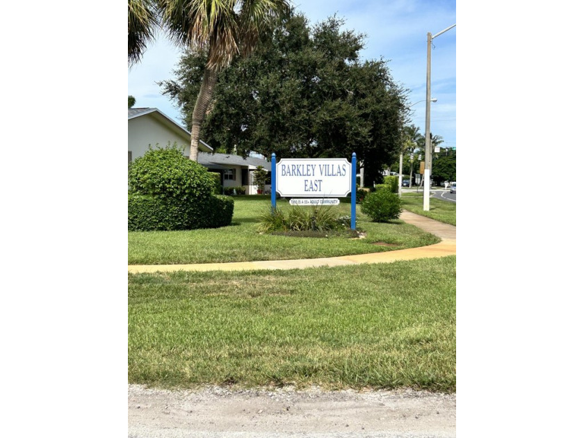 Welcome to your serene retreat in a prestigious 55+ community! - Beach Condo for sale in West Palm Beach, Florida on Beachhouse.com